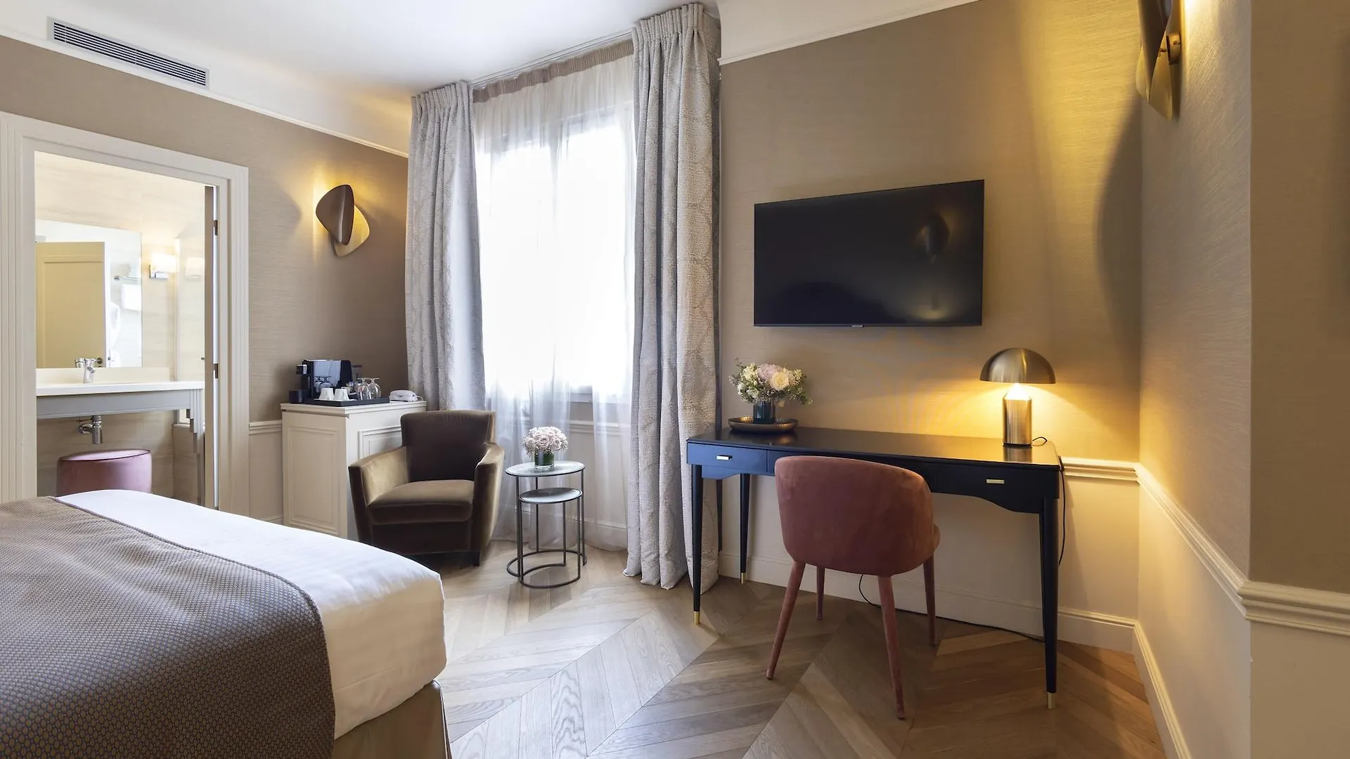 ****  Hotel Residence Foch Paris France